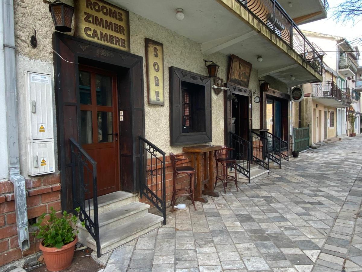 بار Guest House Pecurica المظهر الخارجي الصورة