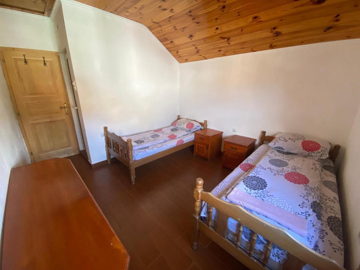 بار Guest House Pecurica المظهر الخارجي الصورة